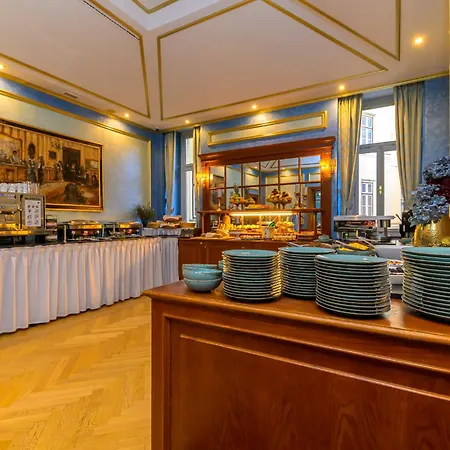 Kinsky Fountain Otel