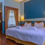 Kinsky Fountain Hotel