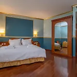 Hotel Kinsky Fountain Prague