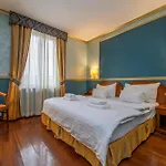 Kinsky Fountain Hotel Praga