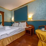Kinsky Fountain Hotel Praga
