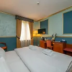 Kinsky Fountain 4*