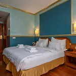 Kinsky Fountain Hotel 4*