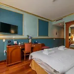 Hotel Kinsky Fountain Praga