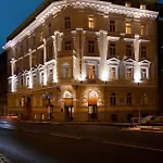 Kinsky Fountain Hotel 4*
