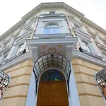 Hotel Kinsky Fountain