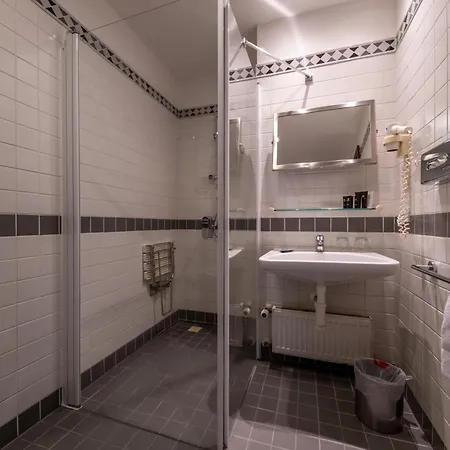 Kinsky Fountain Ξενοδοχείο 4*