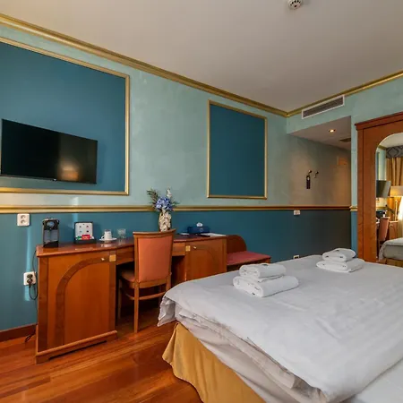 Hotel Kinsky Fountain Prague