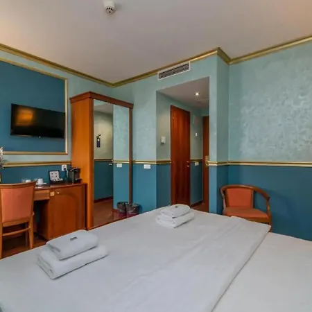 Kinsky Fountain Hotel 4*