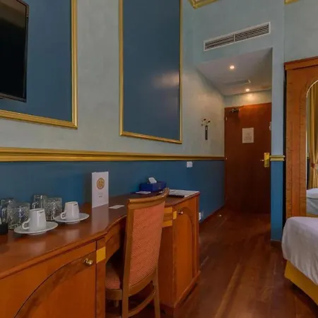 Kinsky Fountain Hotel