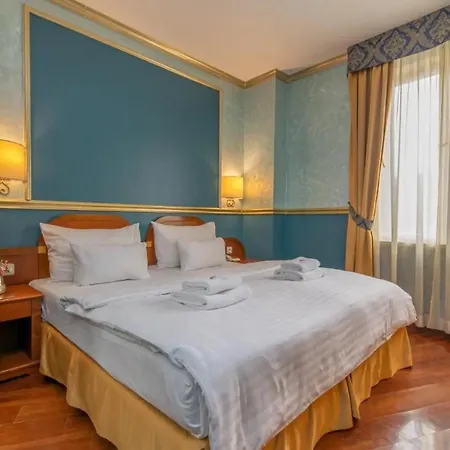 Kinsky Fountain Hotel 4*
