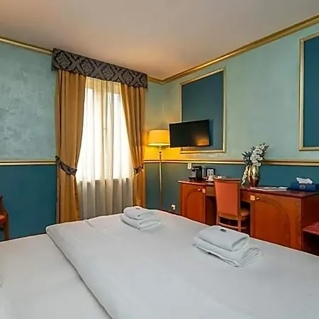Kinsky Fountain Hotel Praga