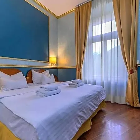 Kinsky Fountain Hotel Praga