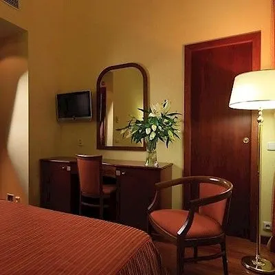 Kinsky Fountain 4*