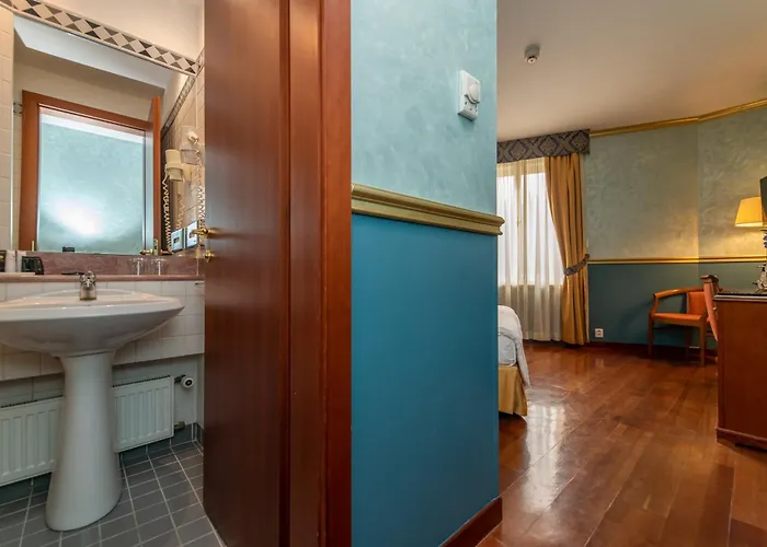 Kinsky Fountain Ξενοδοχείο 4*