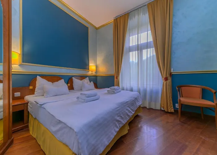 Ξενοδοχείο Kinsky Fountain 4*