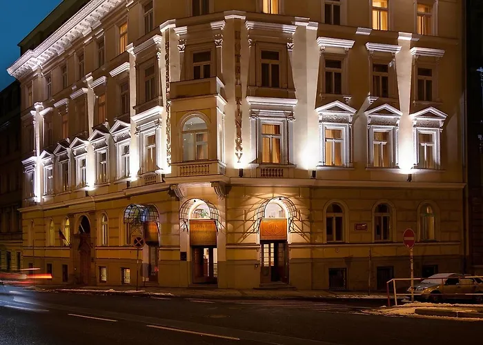 Kinsky Fountain Ξενοδοχείο 4*