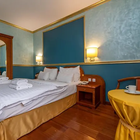 Kinsky Fountain Hotel Prag