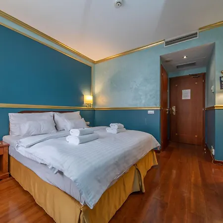 Hotel Kinsky Fountain Prag