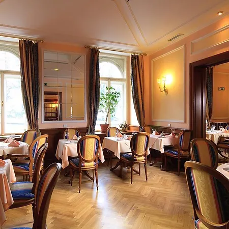 Hotel Kinsky Fountain Prag