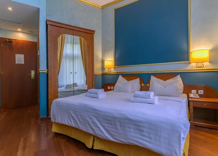 Kinsky Fountain Hotel